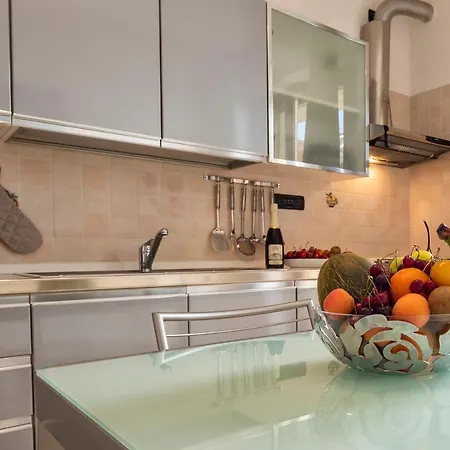 Mia Summer House Apartment